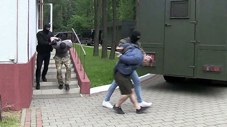 Задержанные под Минском россияне направлялись в Стамбул