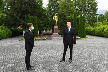 Президент Ильхам Алиев совершил поездку и в Габалинский район - ОБНОВЛЕНО