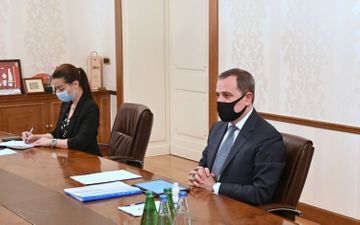 Джейхун Байрамов проинформировал посла США о последней военной провокации Армении