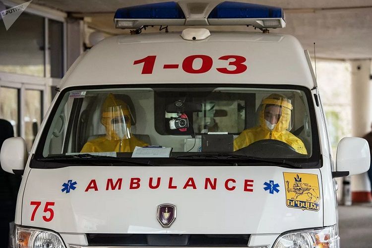 В Армении около 500 пациентов с COVID-19 находятся в тяжелом состоянии
