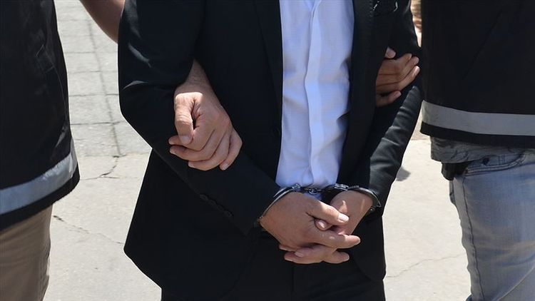В Турции по делу FETÖ задержаны 72 человека