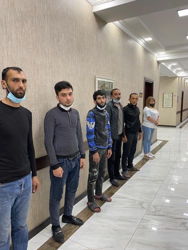 В Баку выявлено кафе, нарушившее требования карантинного режима, оштрафованы 6 человек