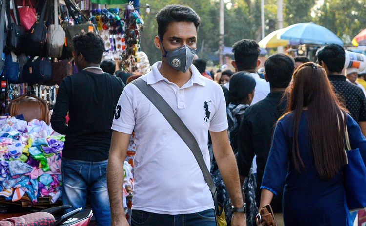 В Индии смягчают меры безопасности, несмотря на рост числа инфицированных коронавирусом