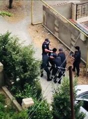 В Баку нарушитель карантинного режима оказал сопротивление полиции - ФОТО