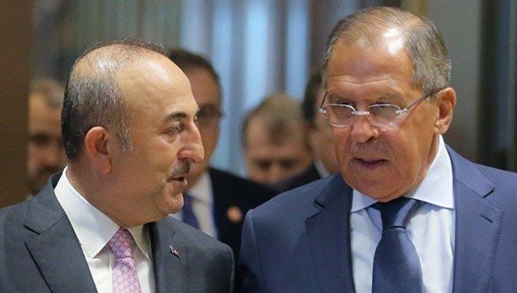 Главы МИД Турции и РФ обсудили региональные проблемы