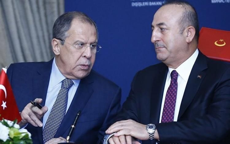 Состоялся телефонный разговор между главами МИД Турции и России