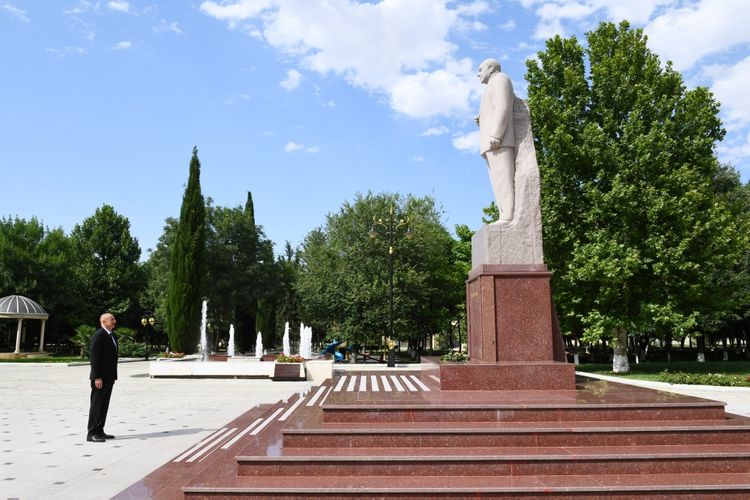 Президент Ильхам Алиев прибыл в Самухский район