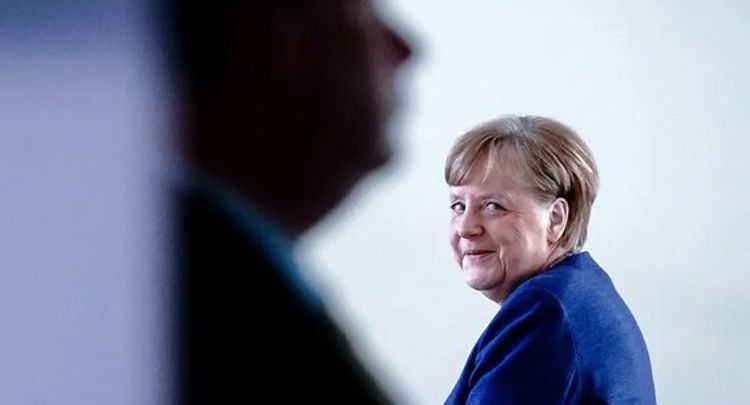 Меркель ответила, почему ее никто не видел в маске