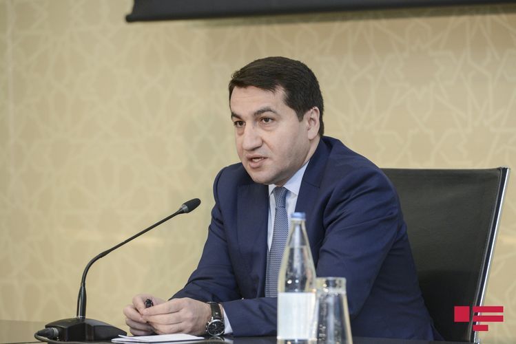 Помощник президента призвал соотечественников в России воздержаться от шагов насильственного характера
