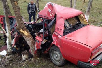 В Исмаиллы столкнулись грузовик и легковой автомобиль, есть погибшие - ОБНОВЛЕНО-ФОТО