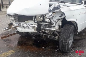 В Кюрдамире столкнулись два автомобиля, пострадали три человека - ФОТО