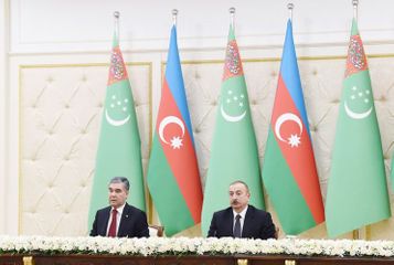 Президенты Азербайджана и Туркменистана выступили с заявлениями для печати - ОБНОВЛЕНО