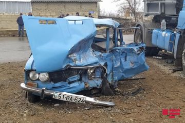 В Самухе столкнулись грузовик и легковой автомобиль, есть погибший - ФОТО