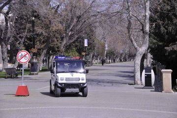 ГУПБ: Обеспечивается возвращение вышедших на улицу пожилых людей в свои дома - ВИДЕО