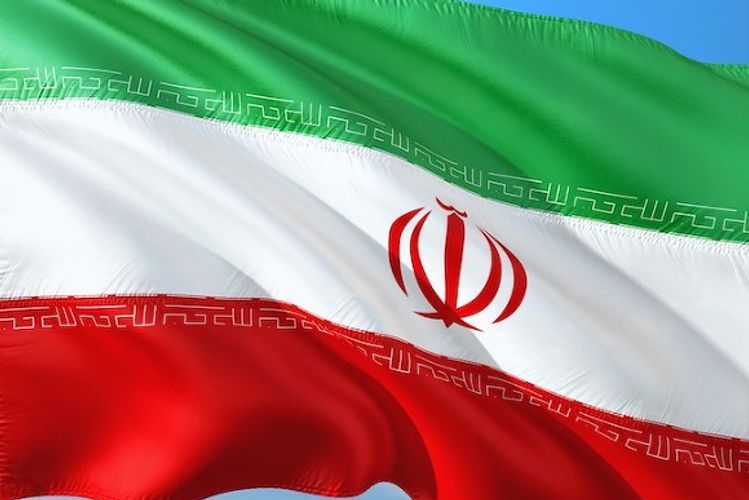 Иран временно отпустил из тюрем примерно сто тысяч заключенных