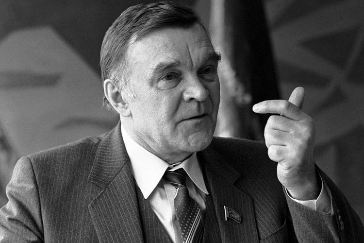 Умер писатель Юрий Бондарев