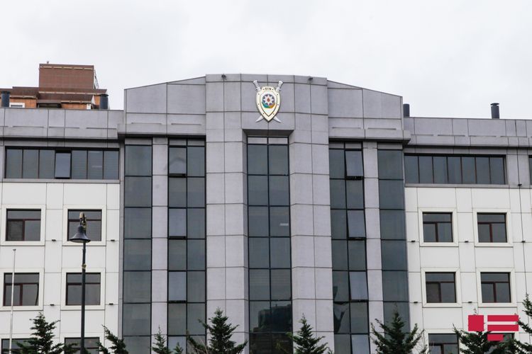 В Баку наказаны 98 объектов, нарушивших правила карантина