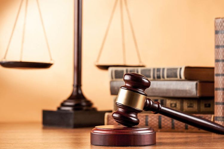 Начинается суд над мужчиной, застрелившим в Гядабее мать и ее сына