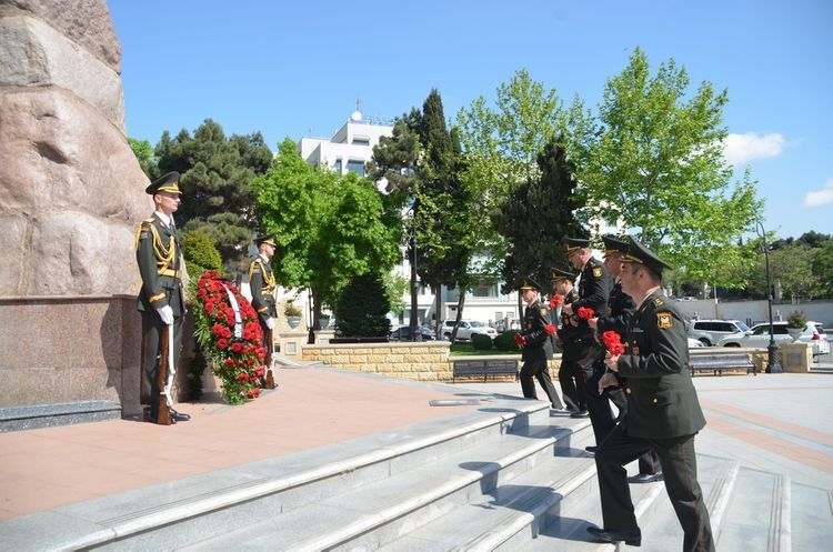 В Баку почтили память погибших в Великой Отечественной войне - ФОТО
