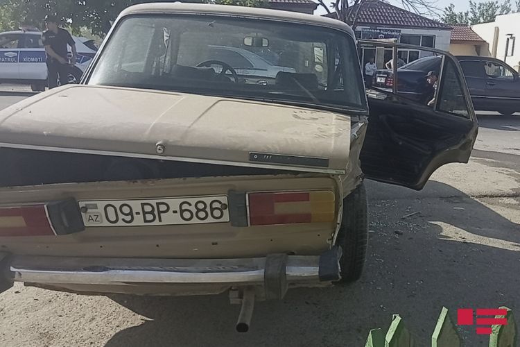 В Агдаме произошло ДТП, пострадали 2 человека - ФОТО