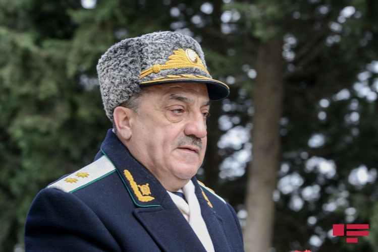 Рустам Усубов и Намиг Аскеров удостоены звания заслуженного юриста