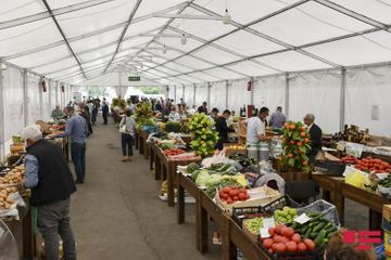 В трех районах Баку открылись ярмарки по случаю праздника Рамазан