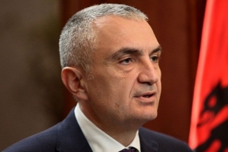Президент Албании поздравил президента Ильхама Алиева