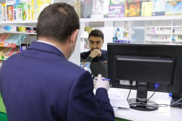В Азербайджане около 1600 объектов сферы торговли и услуг нарушили санитарно-эпидемиологические требования – ФОТО 