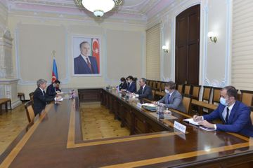 Генпрокурор Азербайджана встретился с послом Великобритании 