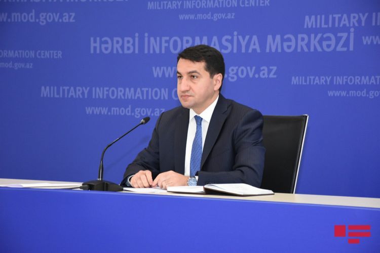 Хикмет Гаджиев: Азербайджанская Армия не воюет с гражданскими лицами