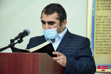 Армянский религиозный деятель: Обращаюсь к своим соотечественникам, чтобы они сложили оружие, они сражаются на земле других