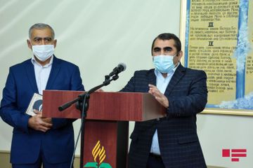 Армянский религиозный деятель: Обращаюсь к своим соотечественникам, чтобы они сложили оружие, они сражаются на земле других