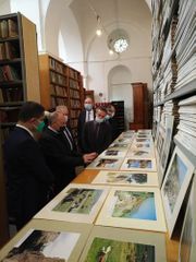 Французские депутаты побывали в армянской церкви в Баку – ФОТО 