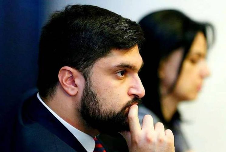 Глава аппарата вице-премьера Армении покидает пост из-за слов Пашиняна