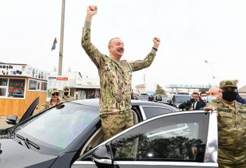 Президент Ильхам Алиев и первая леди Мехрибан Алиева побывали в Физули и Джабраиле - ОБНОВЛЕНО-1
