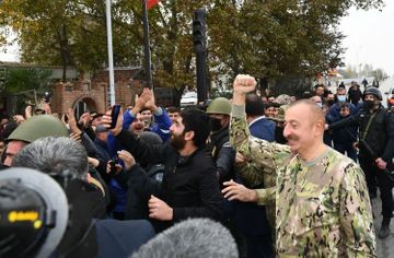 Президент Ильхам Алиев и первая леди Мехрибан Алиева побывали в Физули и Джабраиле - ОБНОВЛЕНО-1
