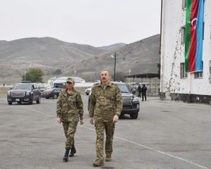 Президент Ильхам Алиев и первая леди Мехрибан Алиева побывали в Физули и Джабраиле - ОБНОВЛЕНО-1