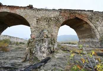 Президент Ильхам Алиев и первая леди Мехрибан Алиева побывали в Физули и Джабраиле - ОБНОВЛЕНО-1