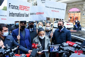 Проведен пикет перед посольством Франции