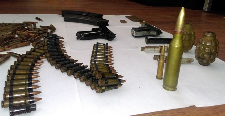 В Нардаране обнаружены боеприпасы на кладбище