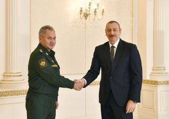 Президент Ильхам Алиев принял министра обороны России - ОБНОВЛЕНО