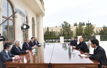 Президент Ильхам Алиев принял делегацию во главе с Мевлютом Чавушоглу - ОБНОВЛЕНО