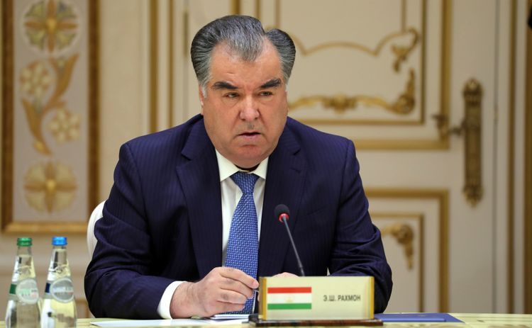 Эмомали Рахмон победил на президентских выборах в Таджикистане