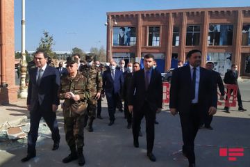 Кямаледдин Гейдаров осмотрел гражданские объекты, разрушенные в результате армянской провокации в Гяндже