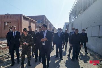 Кямаледдин Гейдаров осмотрел гражданские объекты, разрушенные в результате армянской провокации в Гяндже