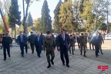 Кямаледдин Гейдаров осмотрел гражданские объекты, разрушенные в результате армянской провокации в Гяндже