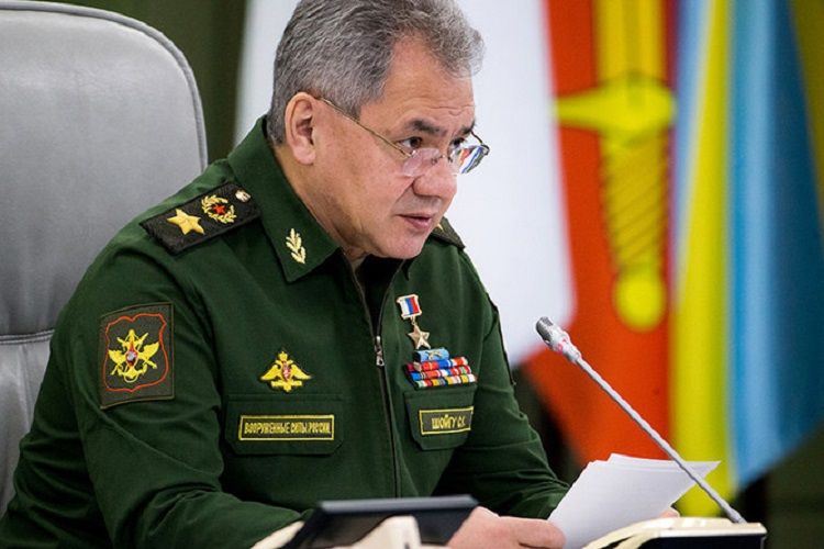 Глава Минобороны РФ провел переговоры с коллегами из Азербайджана и Армении