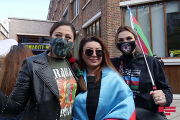 Проживающие в Великобритании азербайджанцы провели акцию протеста перед зданием Amnesty International - ФОТО - ОБНОВЛЕНО
