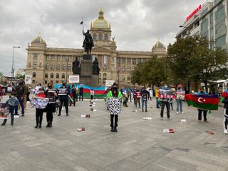 В Праге проведена акция в знак протеста против армянского вандализма - ФОТО