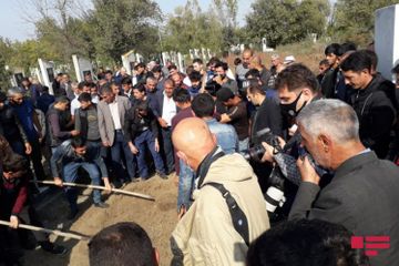 Похоронены мирные жители, погибшие в результате обстрела армянами Барды - ФОТО
